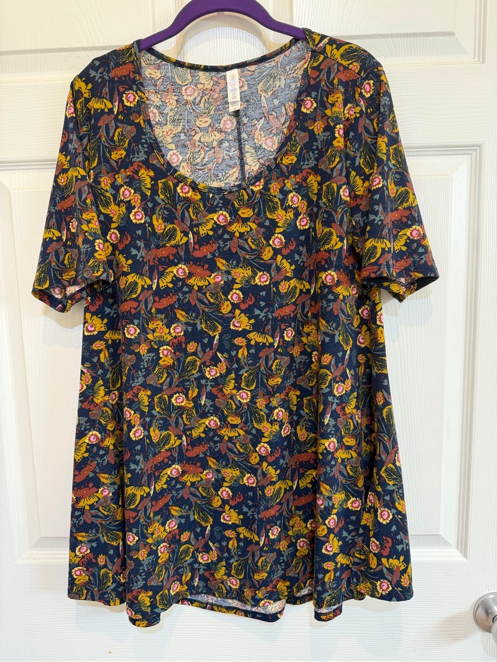 LuLaRoe Perfect T Medium Blue Floral Scoop Neck Tunic Top Slits M